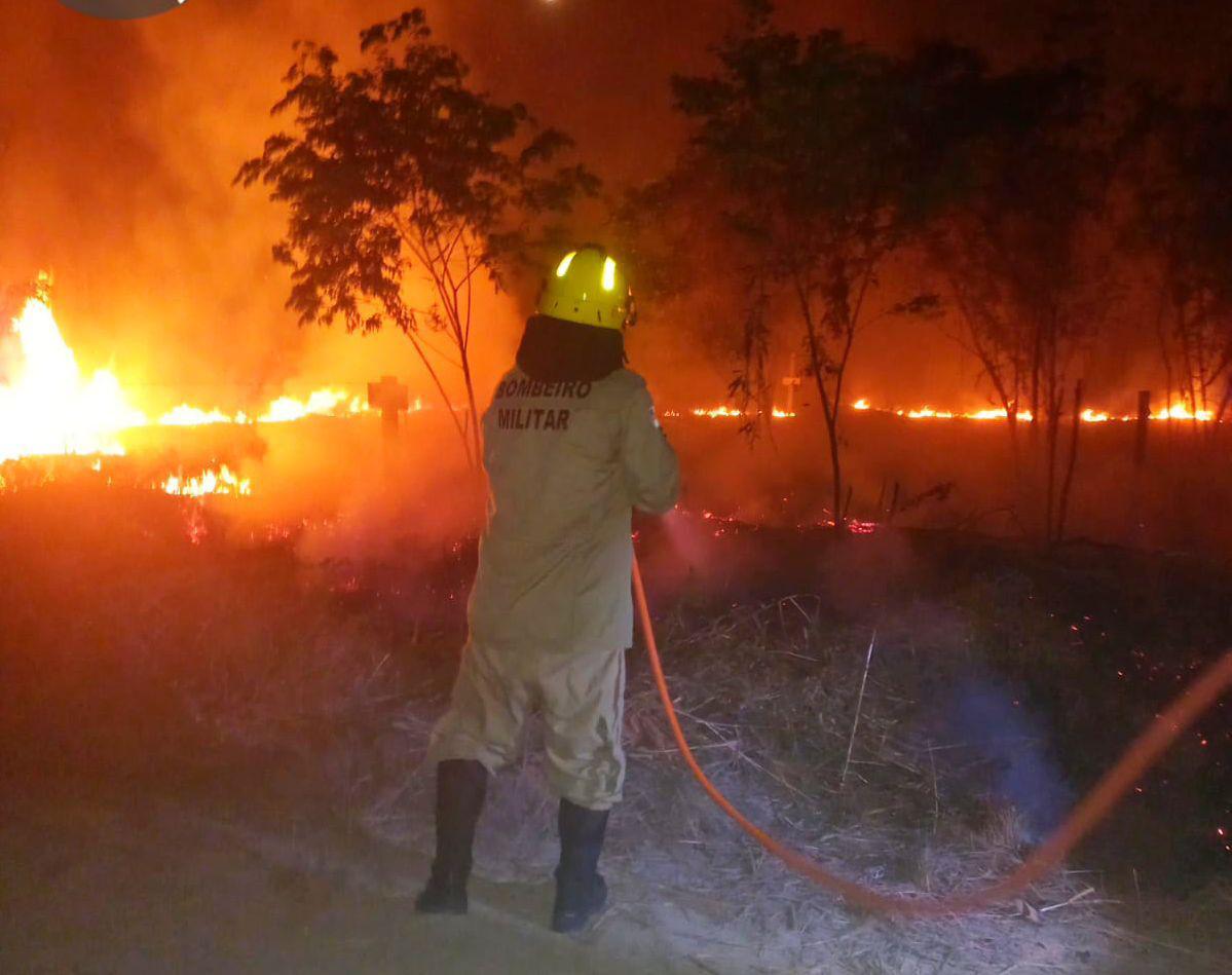 Somente nas últimas 24h, Corpo de Bombeiros combate 70 focos de incêndio em Manicoré