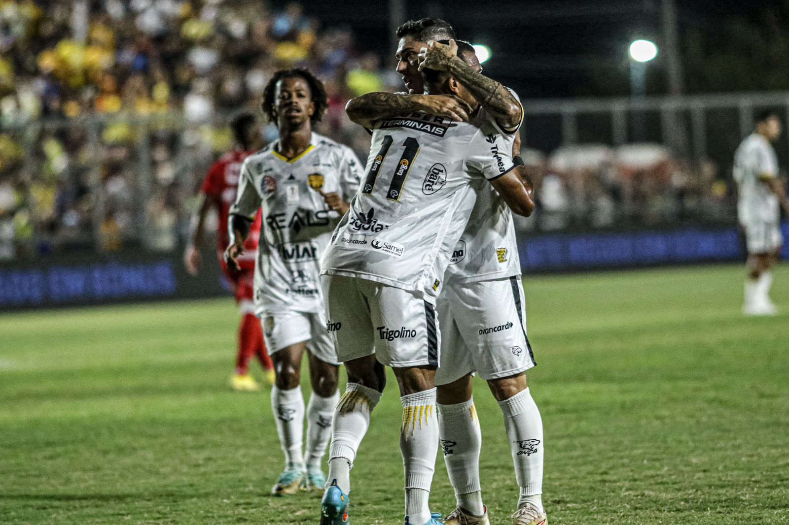 Amazonas enfrenta o Guarani no Carlos Zamith, após sequência positiva fora de casa