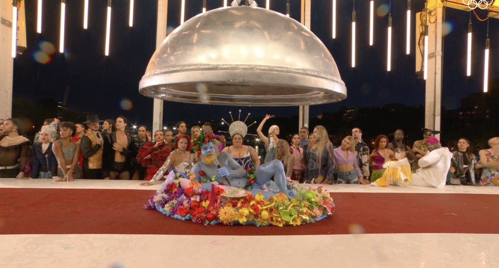 Drags causam polêmica com paródia de "A Última Ceia" na abertura das Olimpíadas 