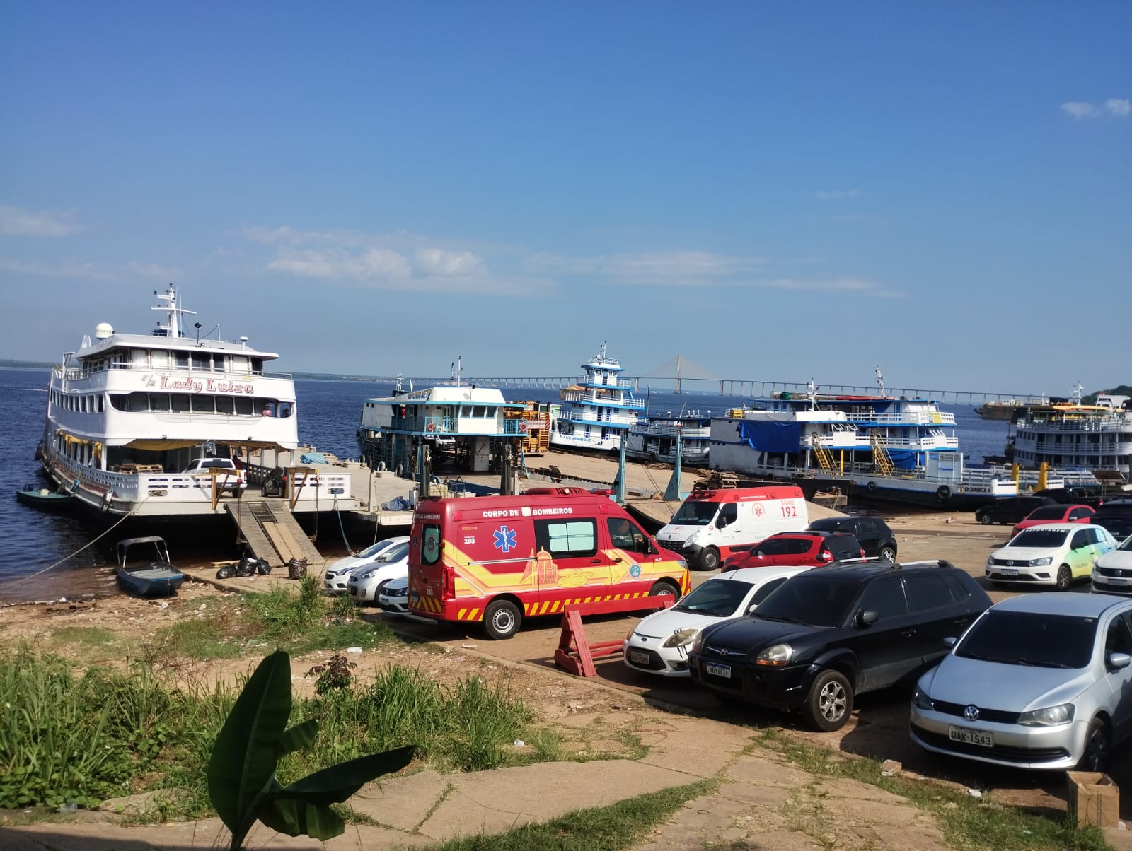 Sete vítimas de incêndio em embarcação no Amazonas estão desaparecidas