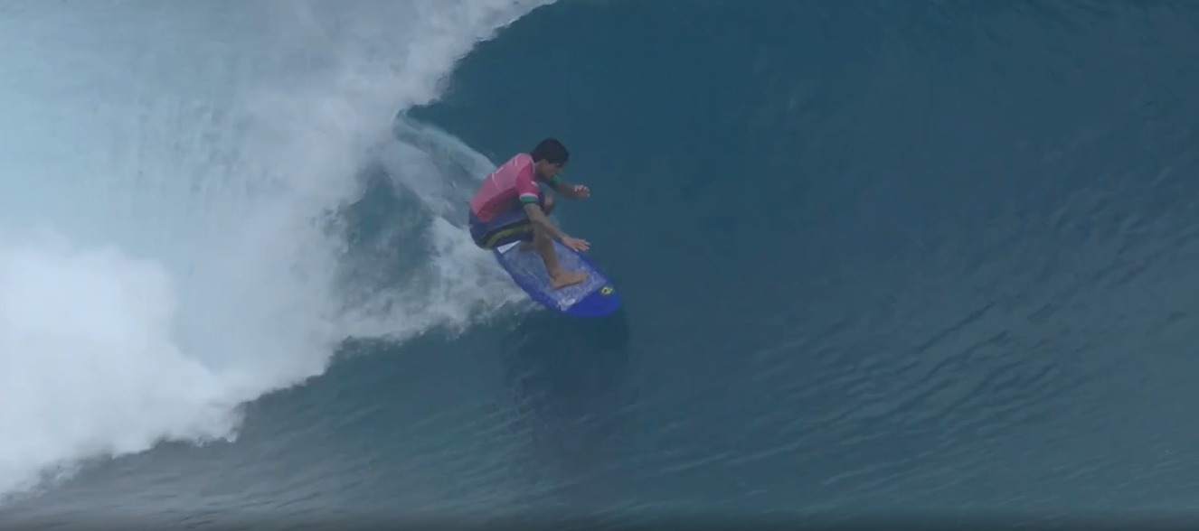 Gabriel Medina e João Chianca avançam e vão disputar pela semi do surfe