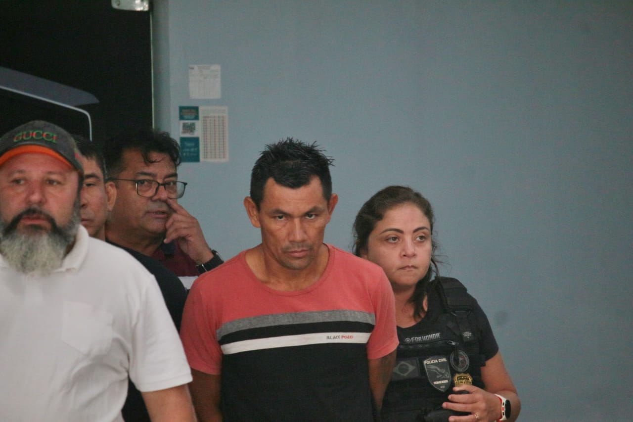 Homem que matou esposa grávida e escondeu corpo diz que "perdeu a cabeça"