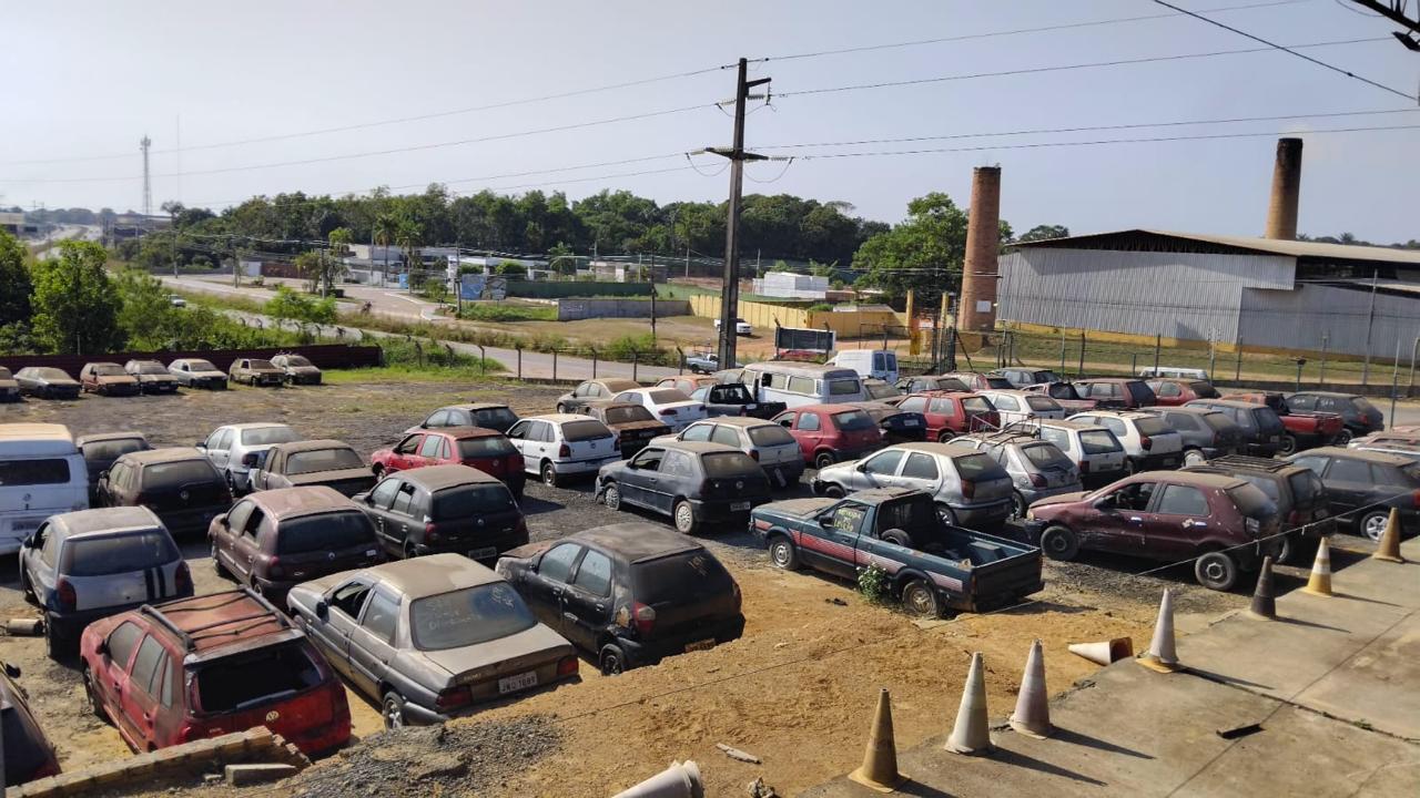 Detran-AM realiza leilão com mais de 200 veículos para sucata na próxima semana