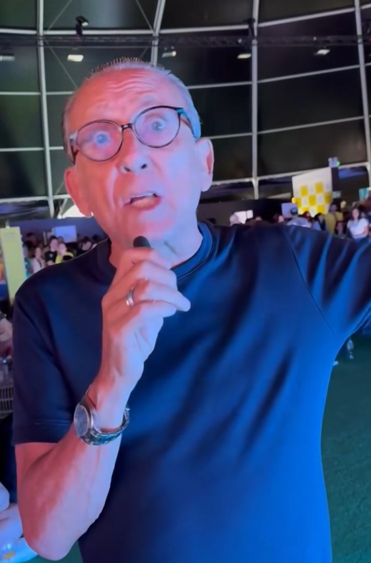 Galvão Bueno rebate jogadora da Espanha que criticou a Seleção