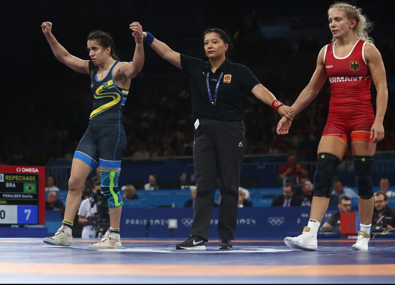 Brasileira Giullia Penalber avança e vai para disputa de medalha no wrestling 