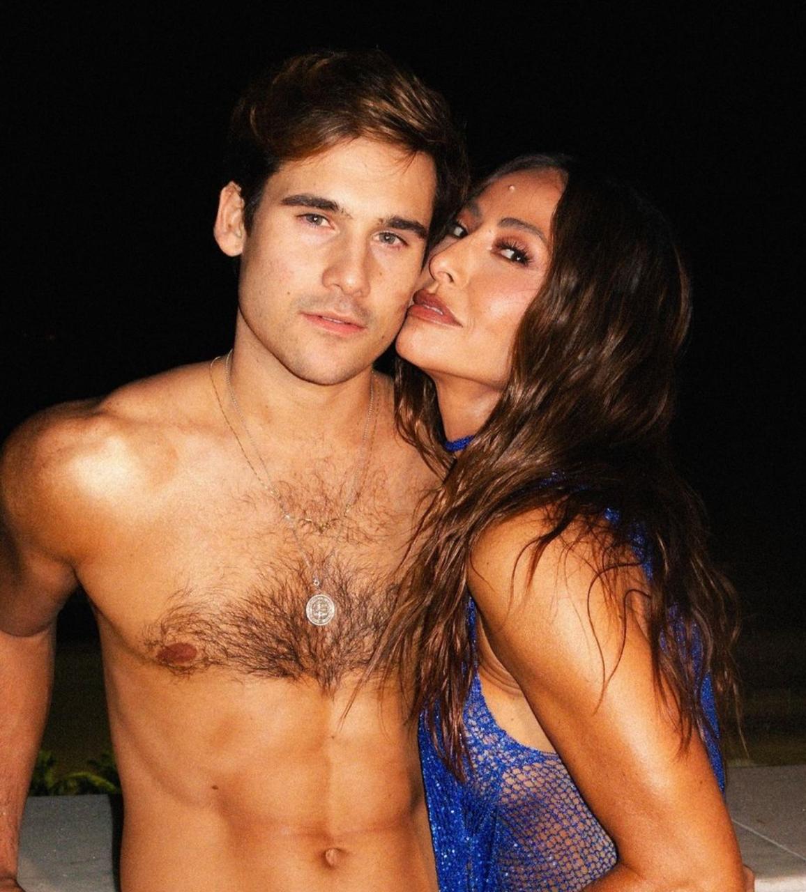 Nicolas Prattes diz que faz sex0 50 vezes por semana com Sabrina Sato