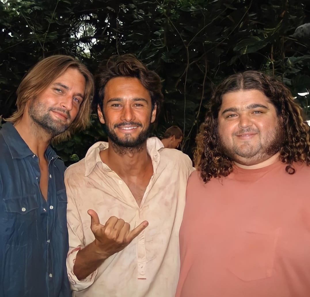 Rodrigo Santoro comemora volta de Lost na Netflix com fotos dos bastidores