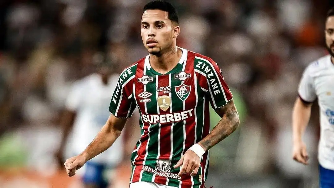 Fluminense conclui venda milionária de Alexsander para futebol árabe