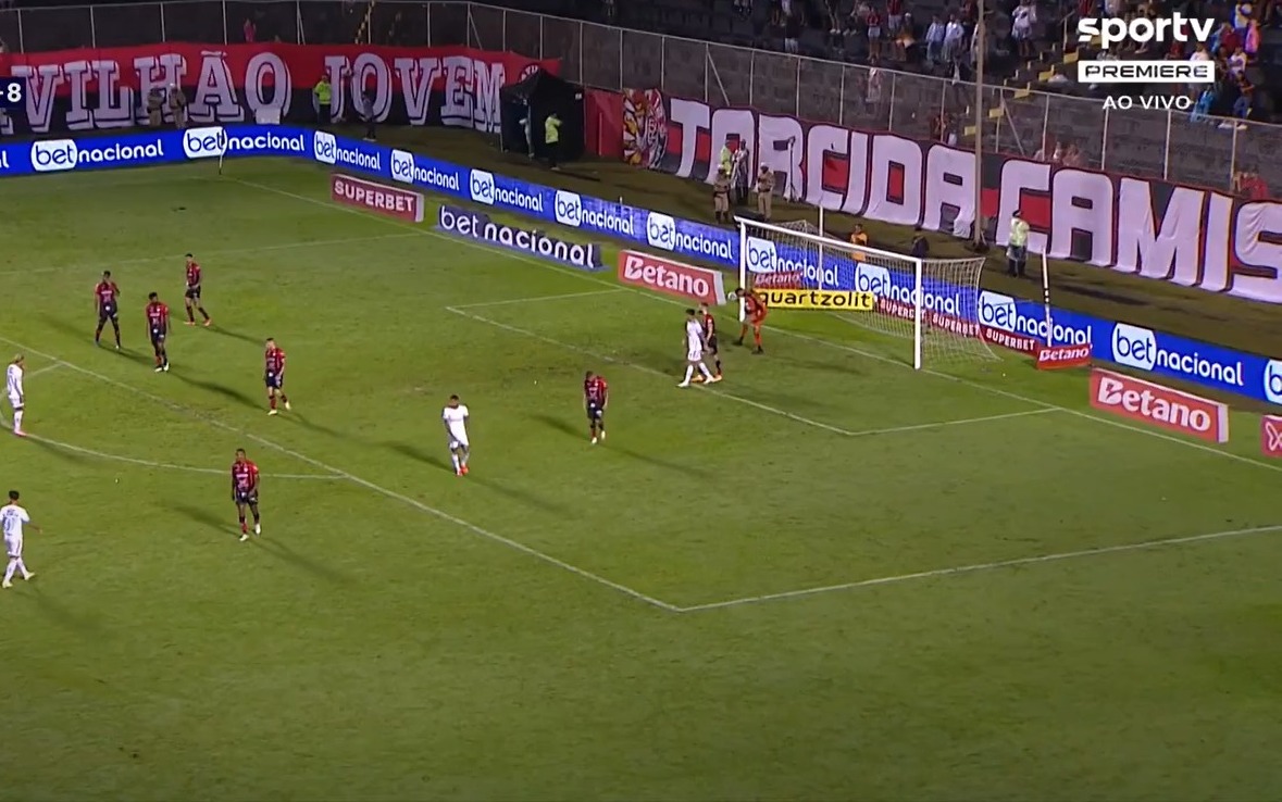 Cruzeiro leva gol de bicicleta e empata com Vitória pelo Brasileirão