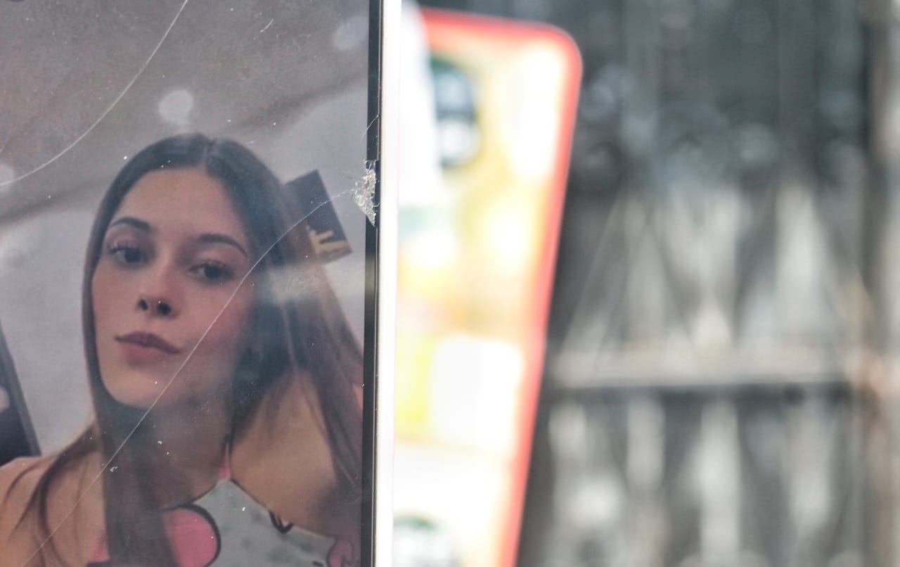 Jovem é encontrada morta com golpes de faca dentro de kitnet em Manaus 