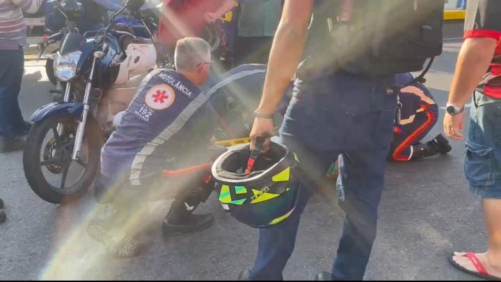Idosa tem perna quebrada ao ser atropelada em Manaus