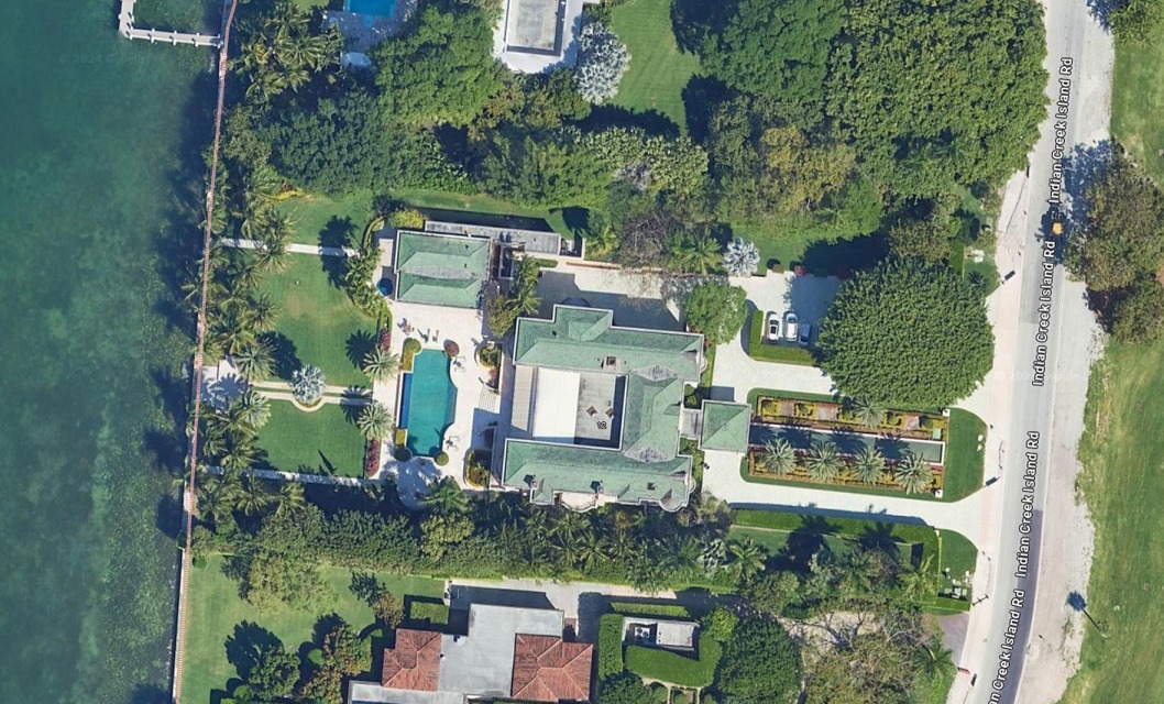 Herdeiro de empresa da ZFM aciona Justiça após vender mansão com desconto para dono da Amazon