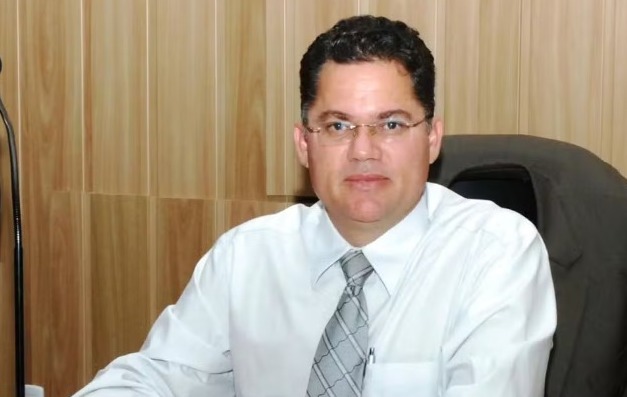 Ex-vereador condenado por estupro de sobrinha é preso após nove meses foragido