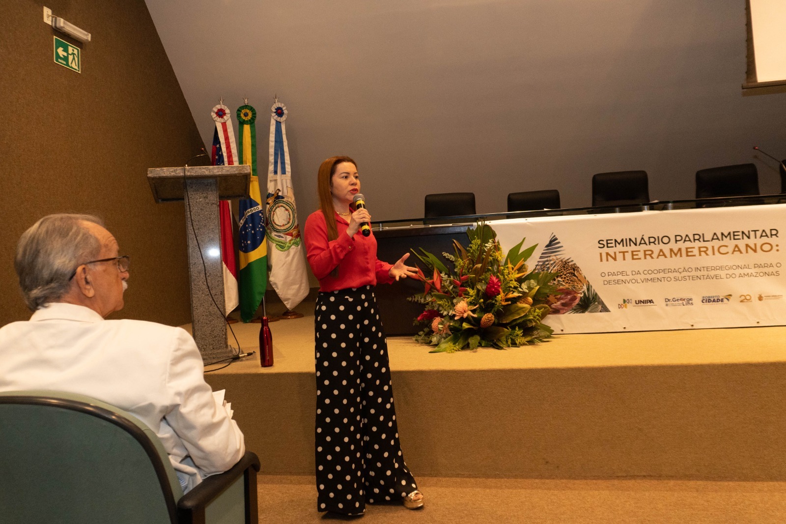 Professora da Ufam representa o Amazonas em seminário em Florianópolis