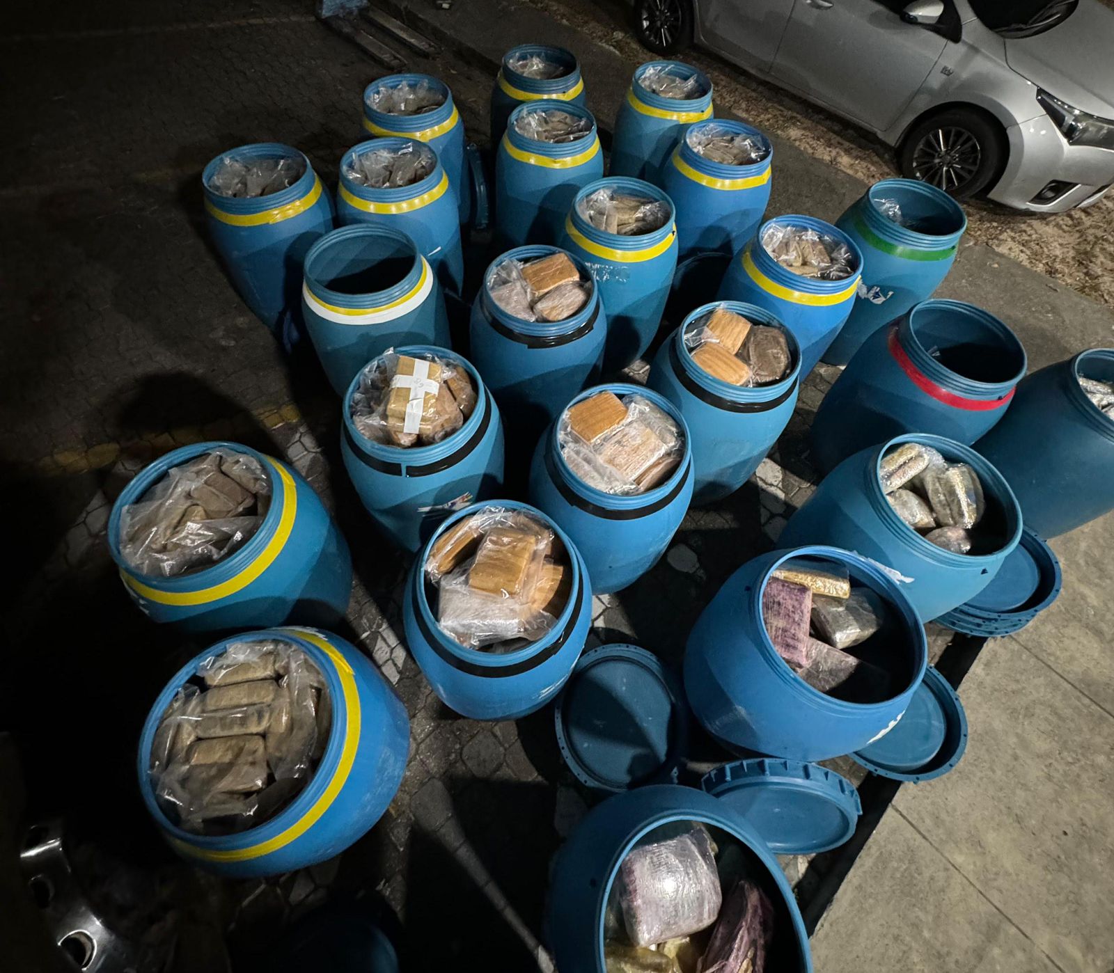 Caminhoneiro de São Paulo é preso com mais de 2 toneladas de drogas em Manaus