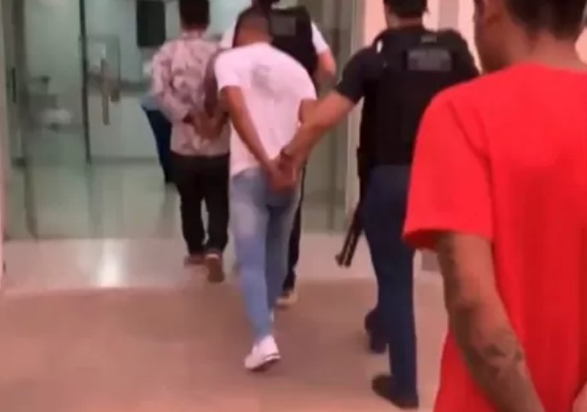 Pai e filhos são presos por matar dono de oficina após atraso de conserto de carro