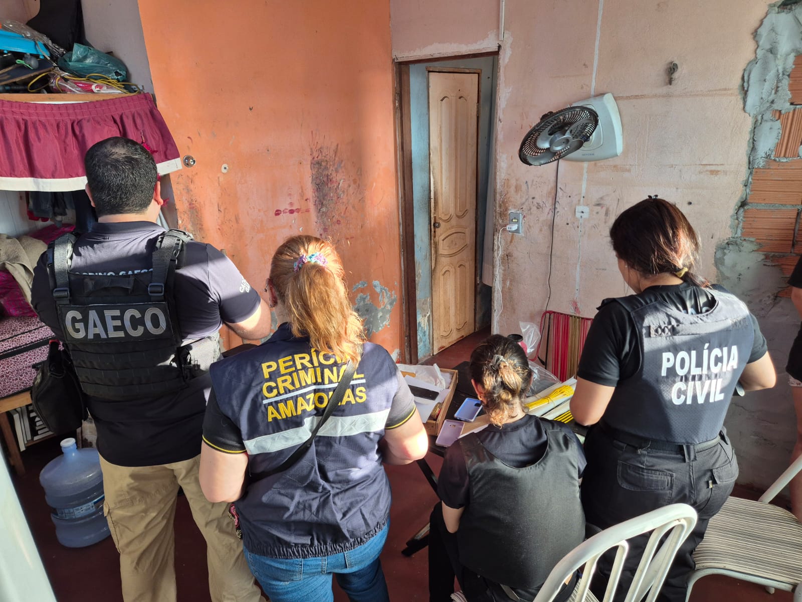 Operação Canduras: aparelhos com pornografia infantil são apreendidos em Manaus