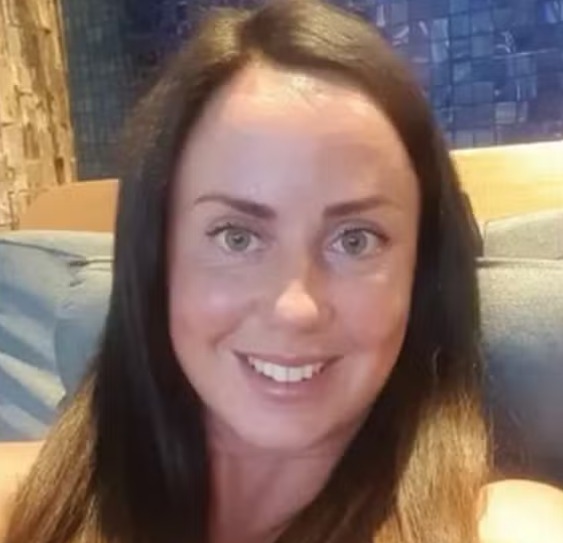 Mulher fica presa em cama baú e morre asfixiada