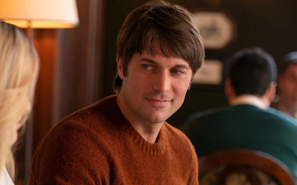 Gabriel de 'Emily in Paris', Lucas Bravo critica série e diz não saber se volta na 5ª temporada