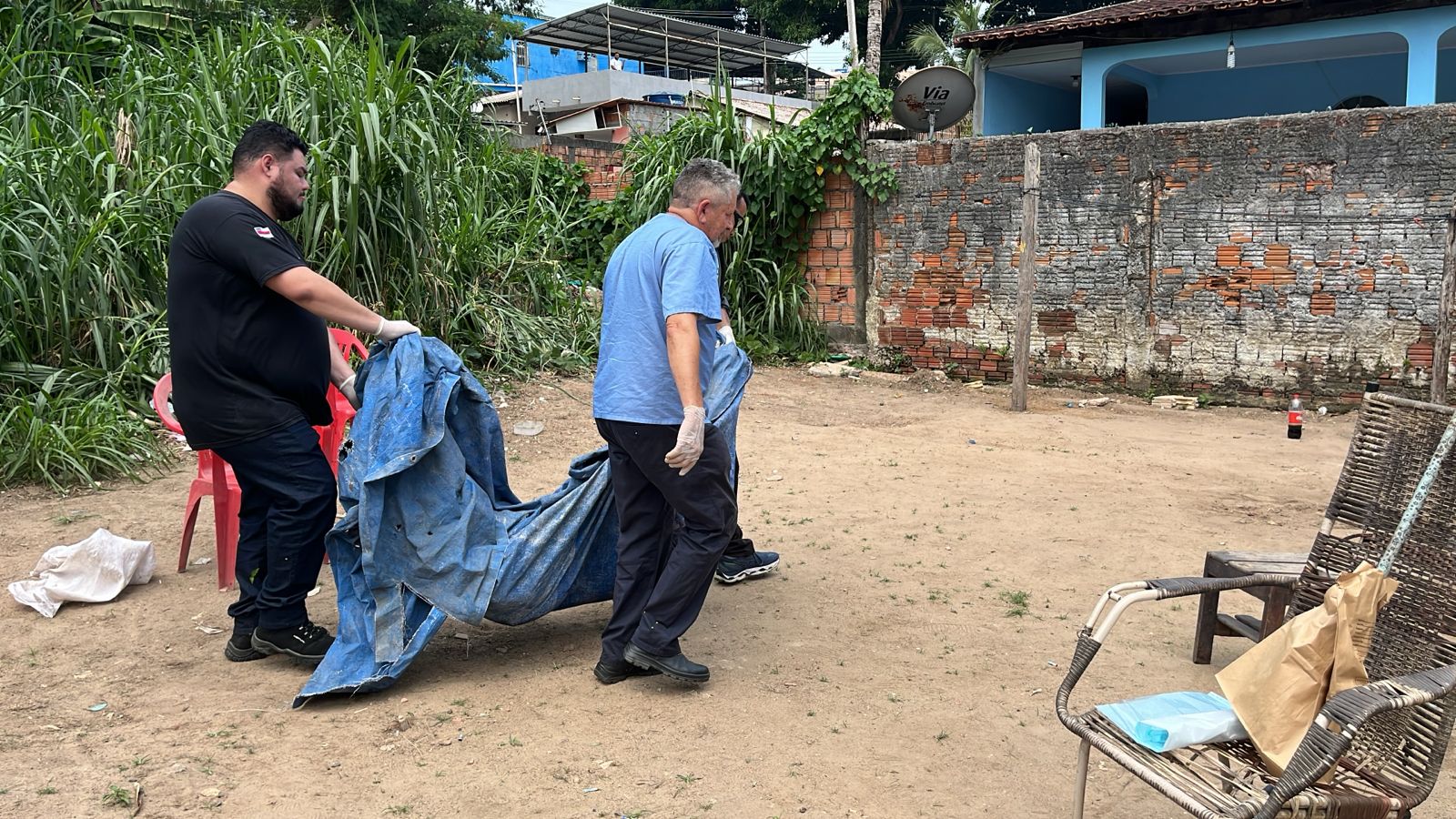 Homem é morto com mais de 20 facadas e esquartejado no Adrianópolis 