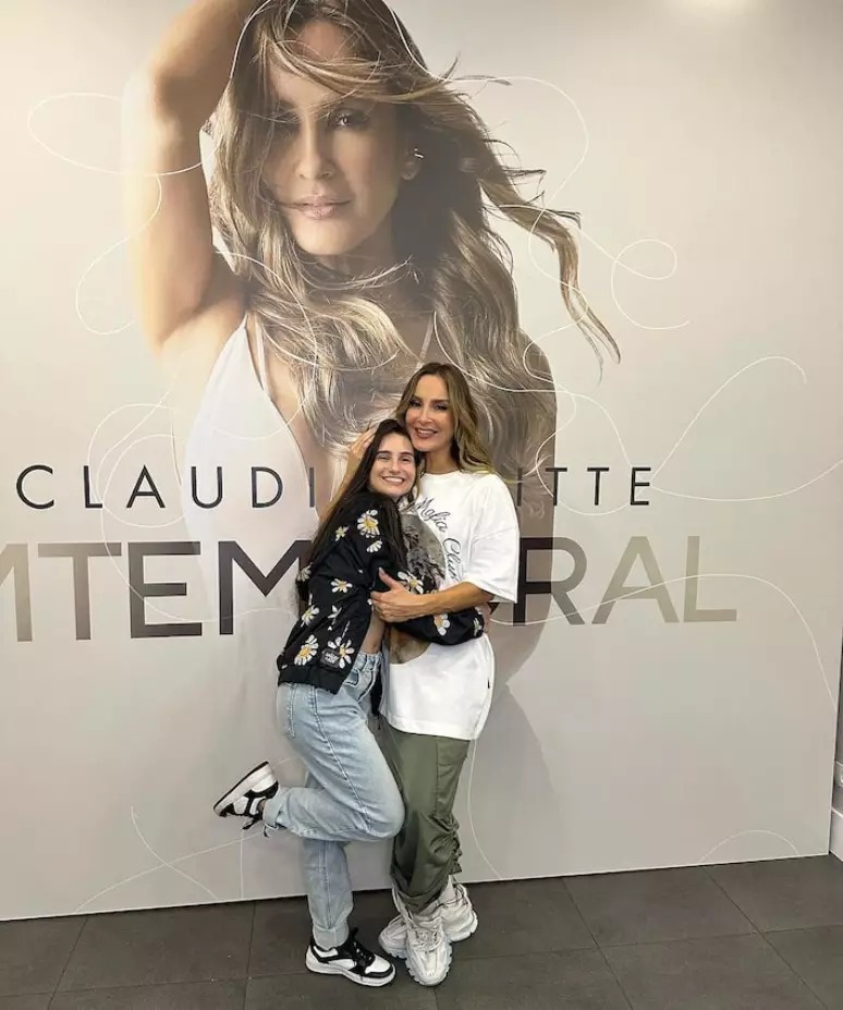 Claudia Leitte lamenta morte de bailarina aos 21 anos: 'Ainda não me recompus'