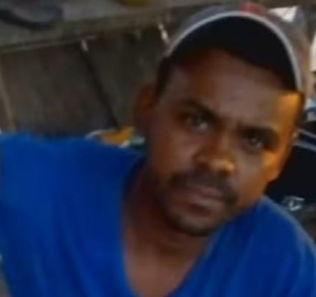 Pai esfaqueia filha de 9 meses durante discussão com a companheira