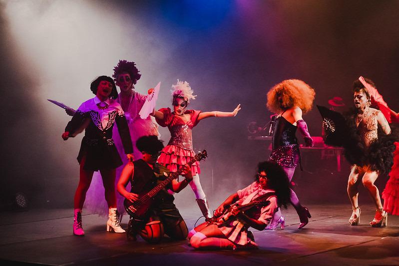 Ateliê 23 conta história do 1º bar gay de Manaus em festival de teatro internacional