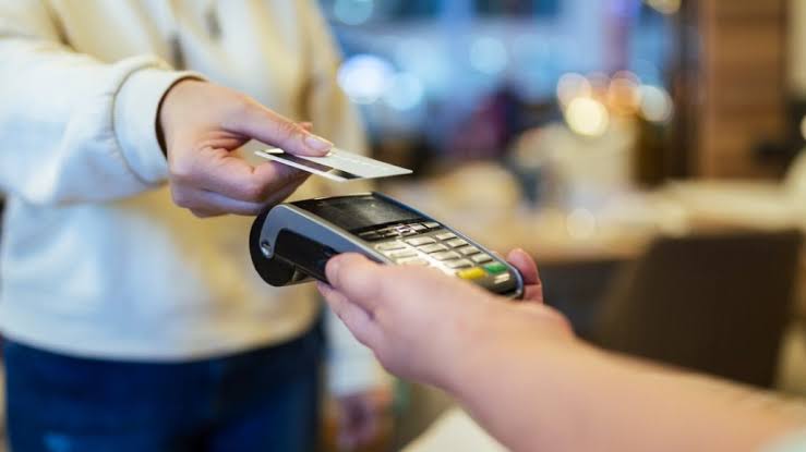 Saúde financeira também impacta no bem-estar: evite armadilhas da Black Friday