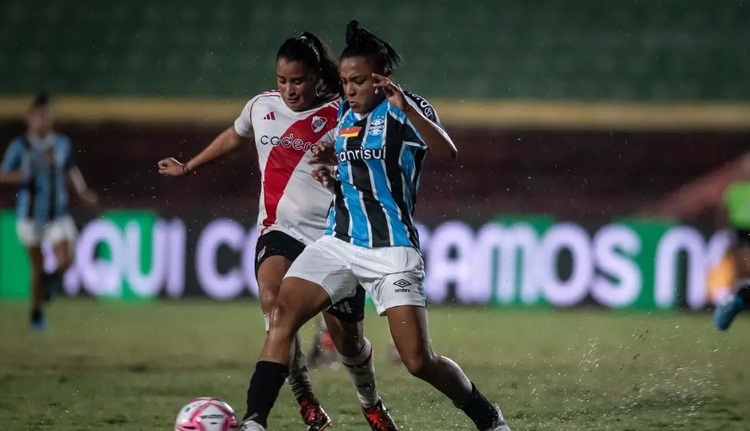 Jogadoras acusadas de racismo seguem presas após habeas corpus negado