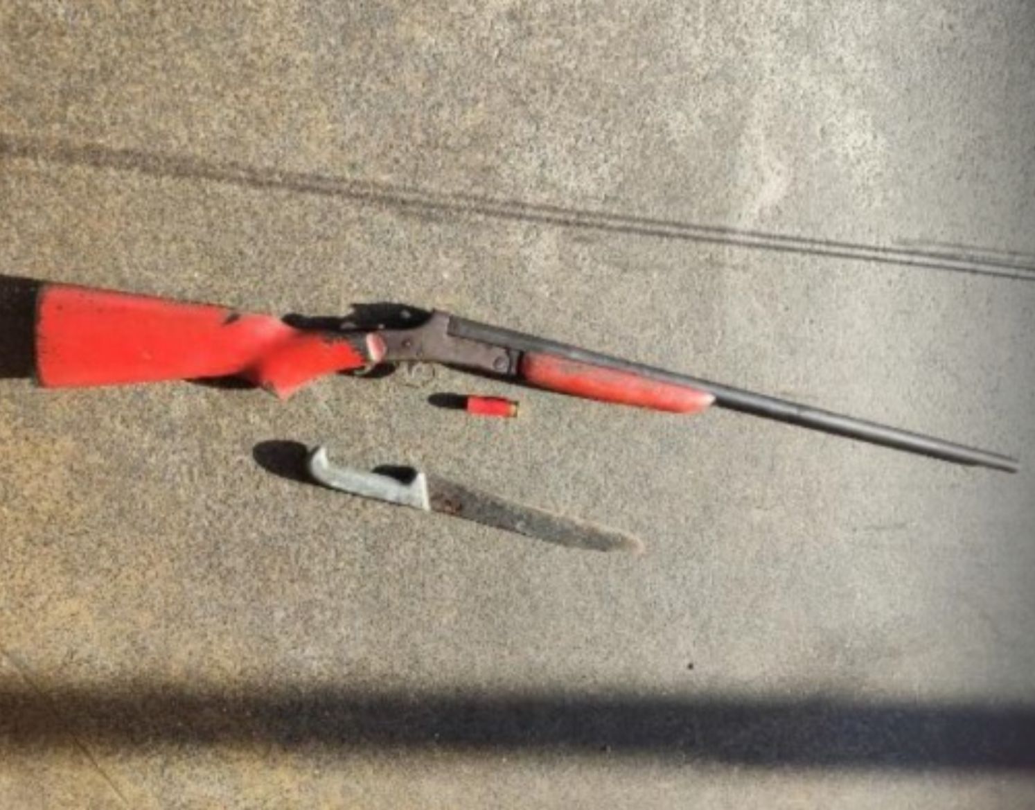 Embriagado, homem ameaça e mantém esposa na mira de espingarda no Amazonas