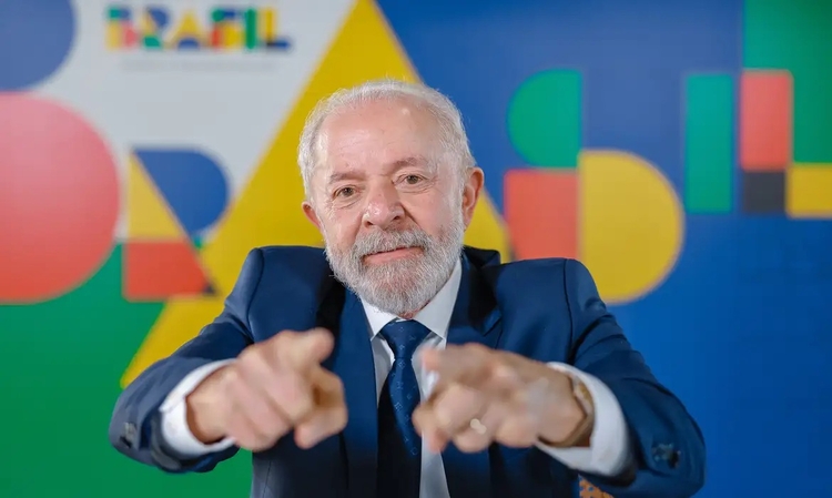 Lula diz que brasileiros devem evitar comprar alimentos caros para driblar inflação