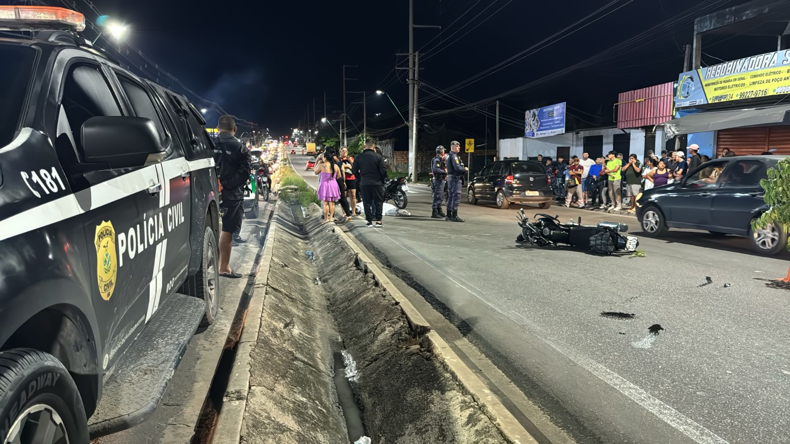 Motociclista morre após ser atropelada por carro na Avenida Torquato Tapajós