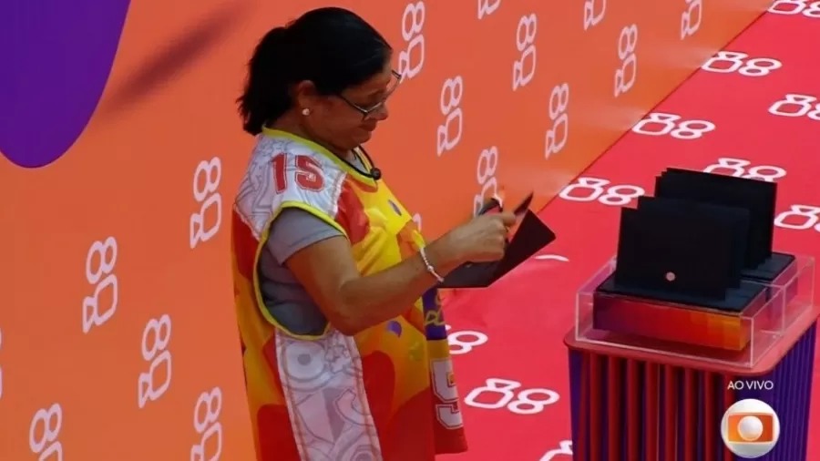 Do paredão à Xepa; eliminados da prova do líder sofrem consequências