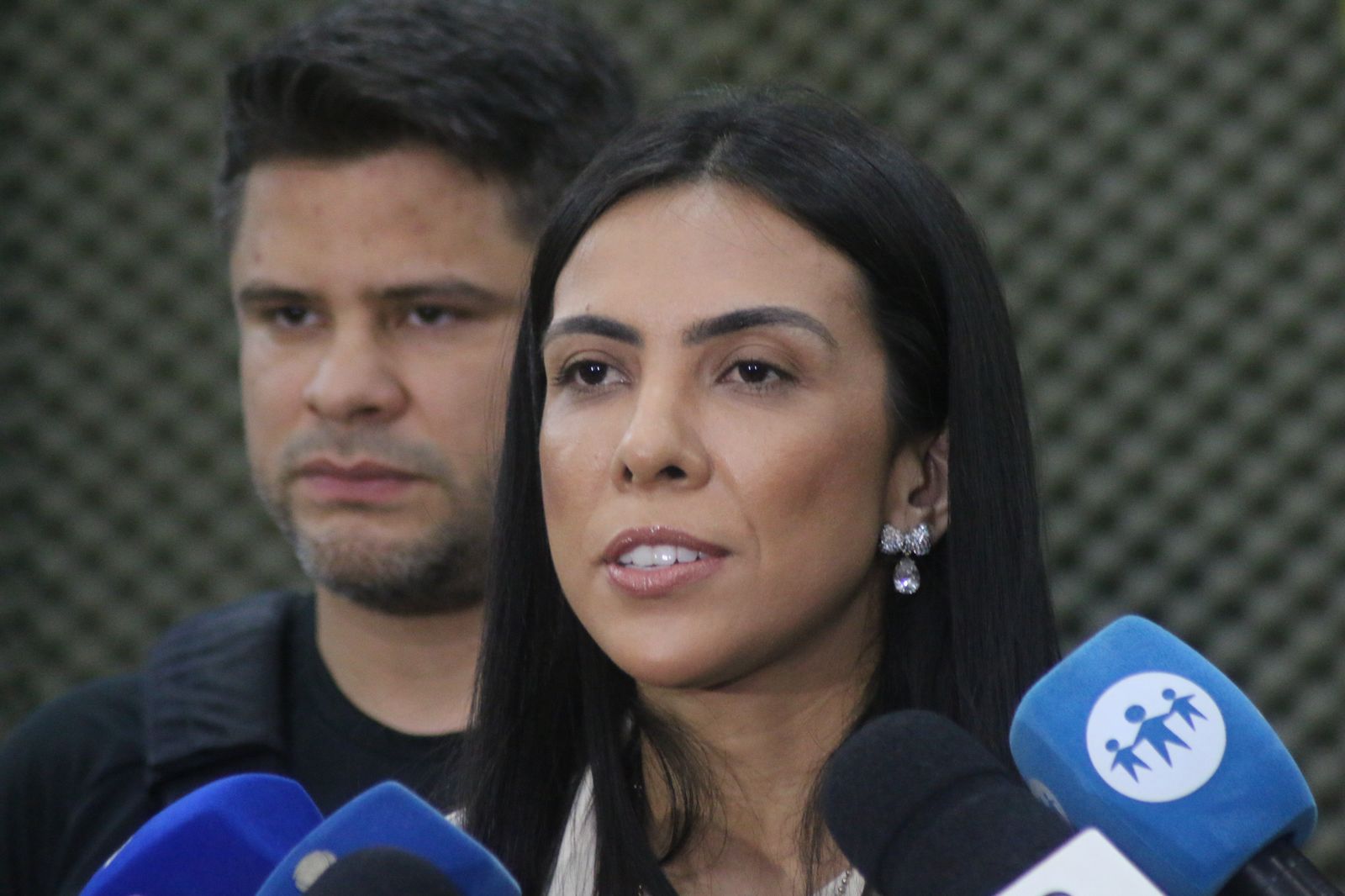 Pai e filho são presos por estuprar filha do primo dos 6 aos 13 anos no Amazonas