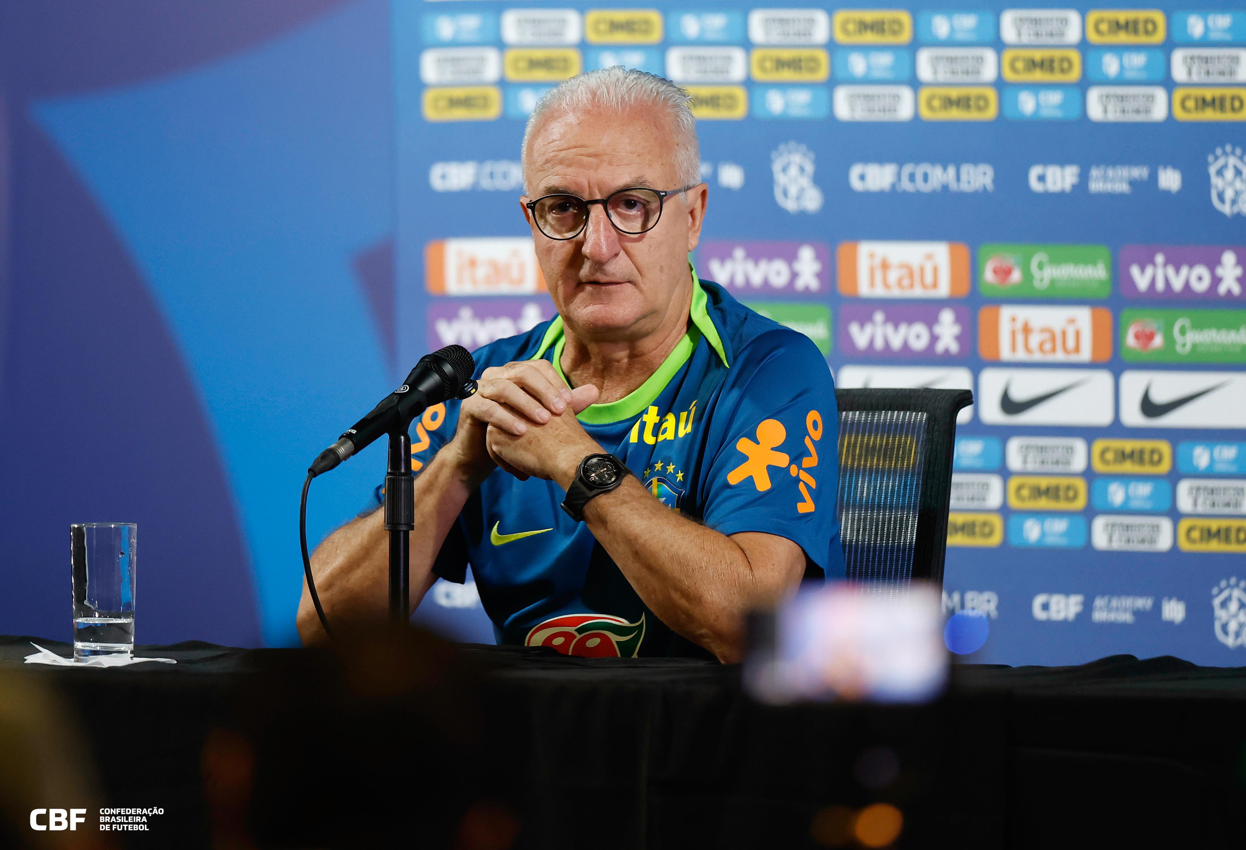 Dorival Júnior é demitido do comando da Seleção Brasileira