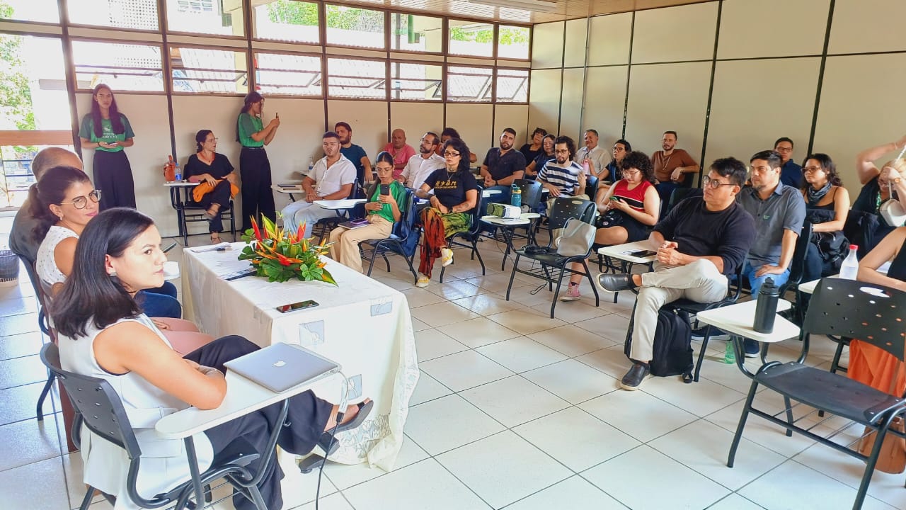 Livro pioneiro com pesquisas sobre informação e comunicação na Amazônia é lançado