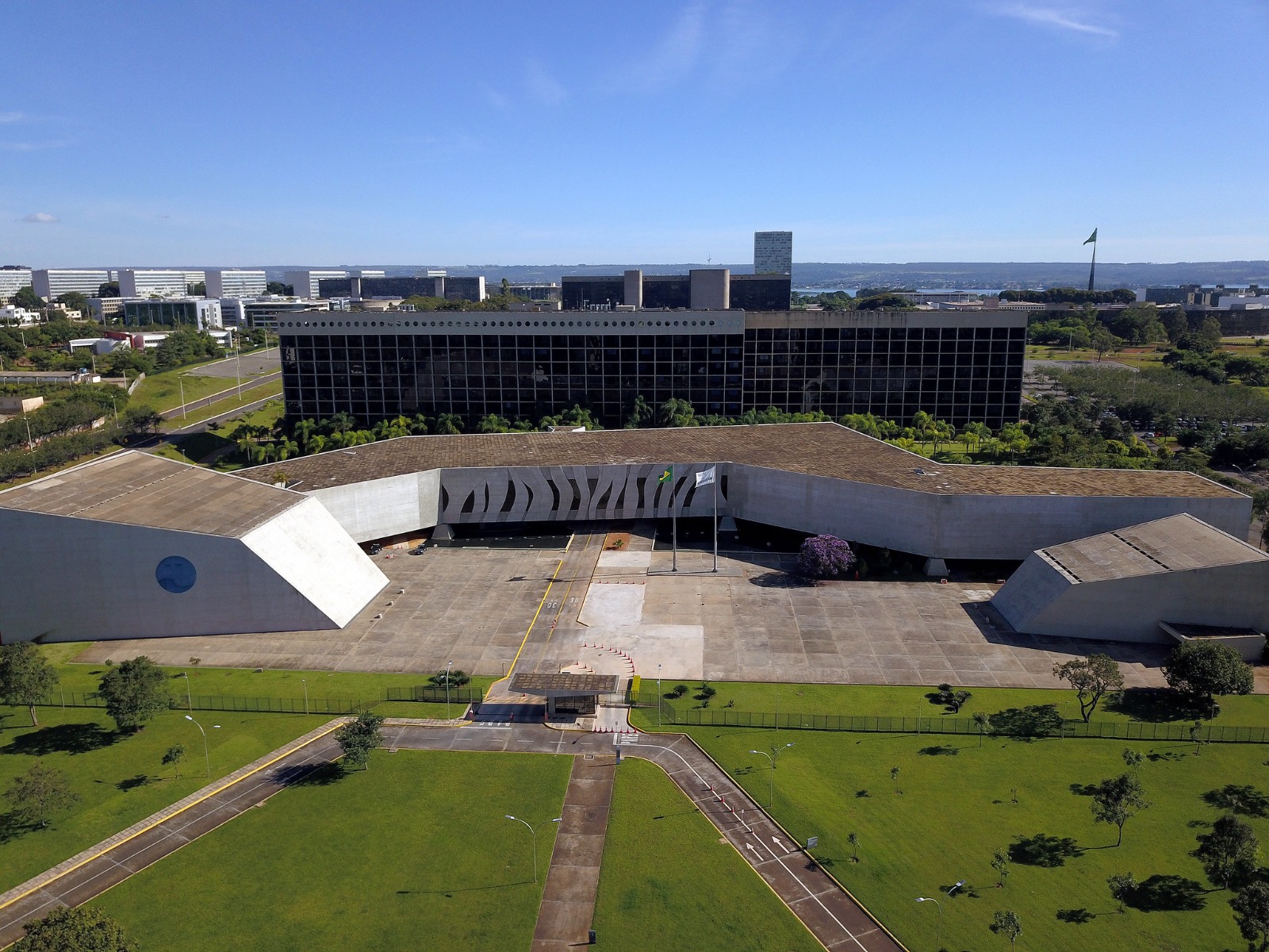  STJ anula condenação por tráfico de drogas e reconhece uso pessoal após ação da DPE-AM