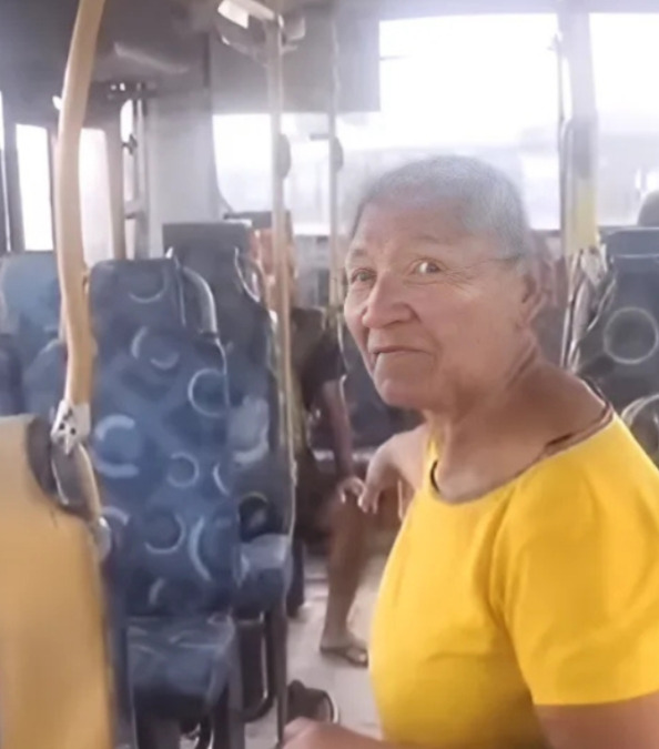 Idosa denuncia homem se masturbando em ônibus da linha 041 em Manaus