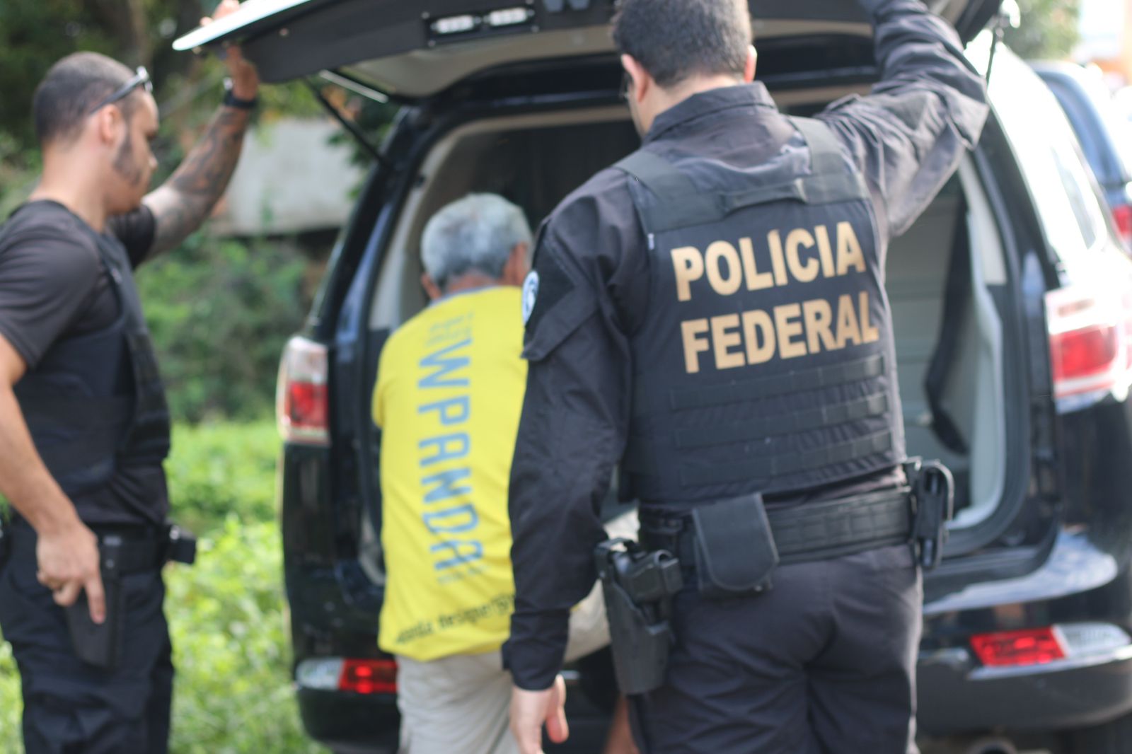 Idoso preso em operação da PF no Armando Mendes 'colecionava' fotos de pornografia infantil 