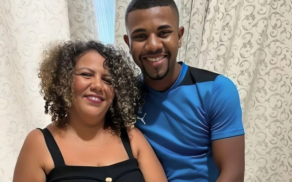 Davi Brito nega casamento com Mani Rego: "fazia favores pra ela"