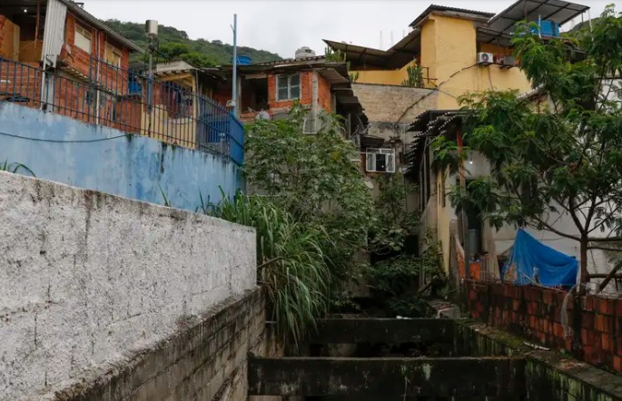 Pretos e pardos têm menos acesso à infraestrutura urbana que brancos