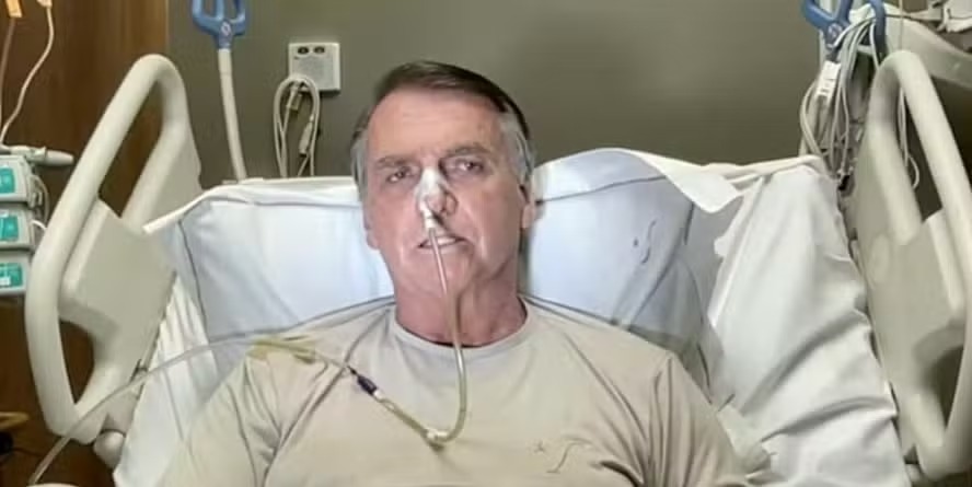 Na UTI, Bolsonaro tem novo boletim médico divulgado