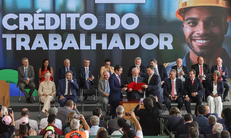 Crédito do Trabalhador alcança marca de R$ 10,1 bilhões em empréstimos consignados