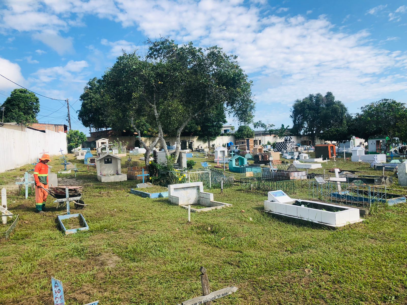 Dia das Mães: cemitérios de Manaus terão programação especial para receber visitantes