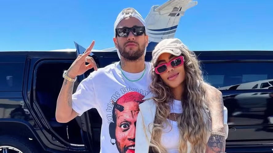 Rafaella Santos sai em defesa de Neymar após polêmica em jogo contra o Botafogo