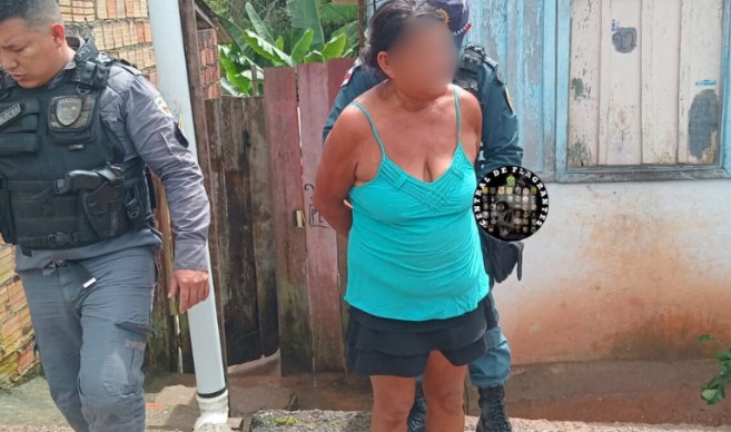 Polícia desarticula boca de fumo e prende suspeita de tráfico em Manacapuru