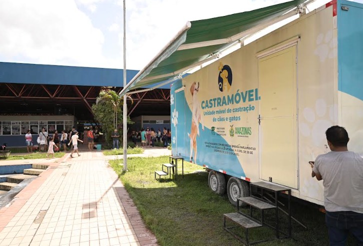 Castramóvel chega a Iranduba para castração gratuita de cães e gatos