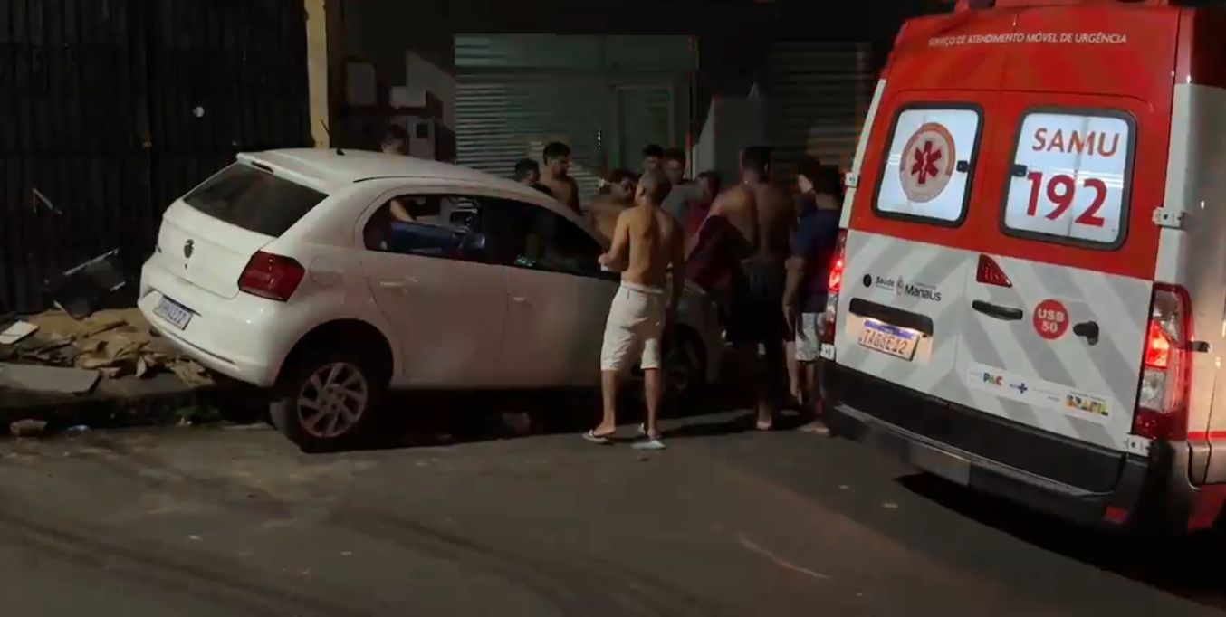 Motorista perde controle da direção e atinge muro no Santo Agostinho