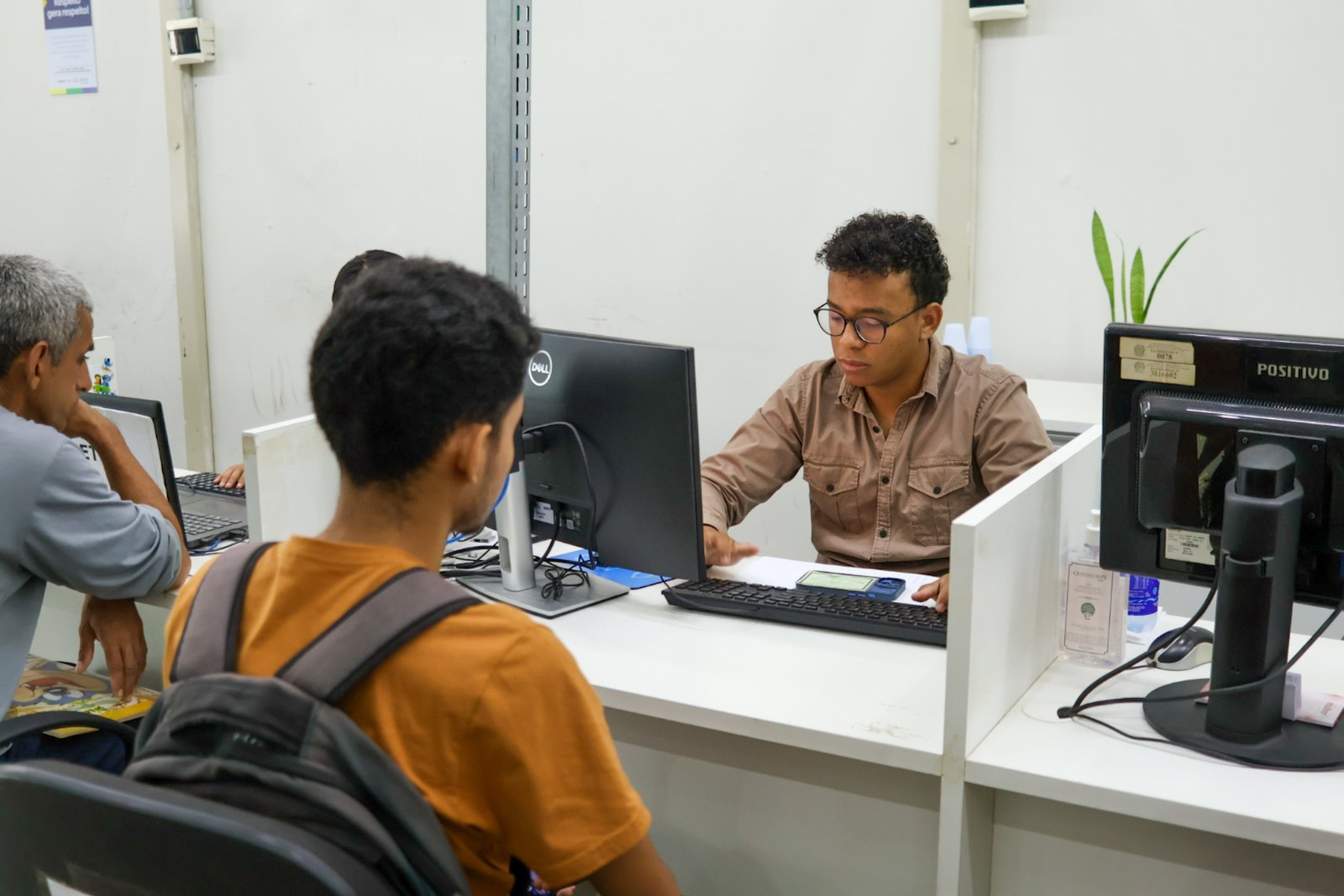 Montador naval e mais: Sine Amazonas divulga 277 vagas de emprego para esta terça