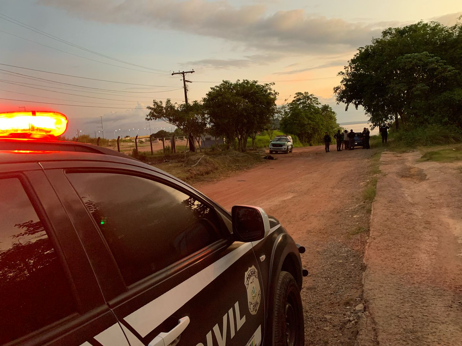 Maquinista é encontrado morto a tiros na Compensa